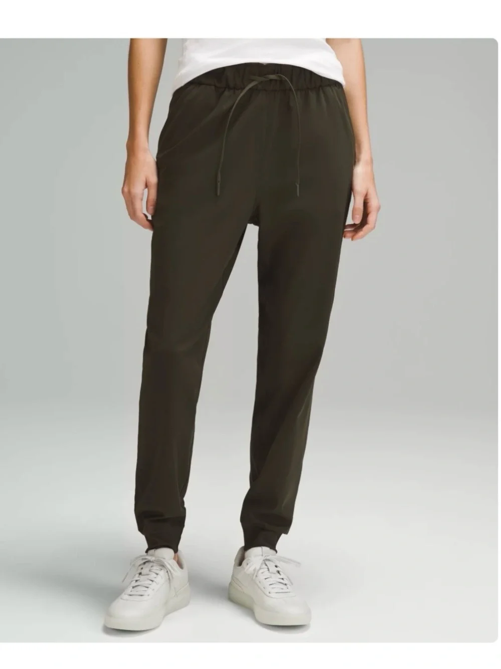 Lululemon Stretch High-Rise Jogger